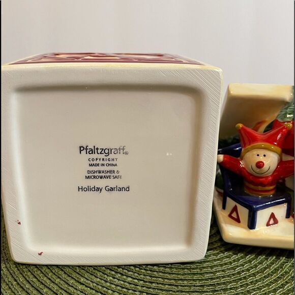 Pfaltzgraff Holiday Garland Candy dish ABC block with lid NWT - Picture 11 of 12